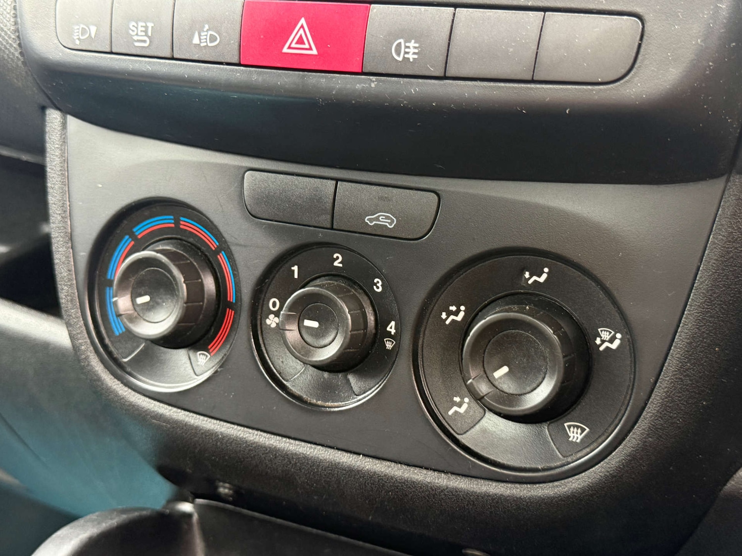 Used Fiat Doblo 2015 for sale - 76278060: Photo 39