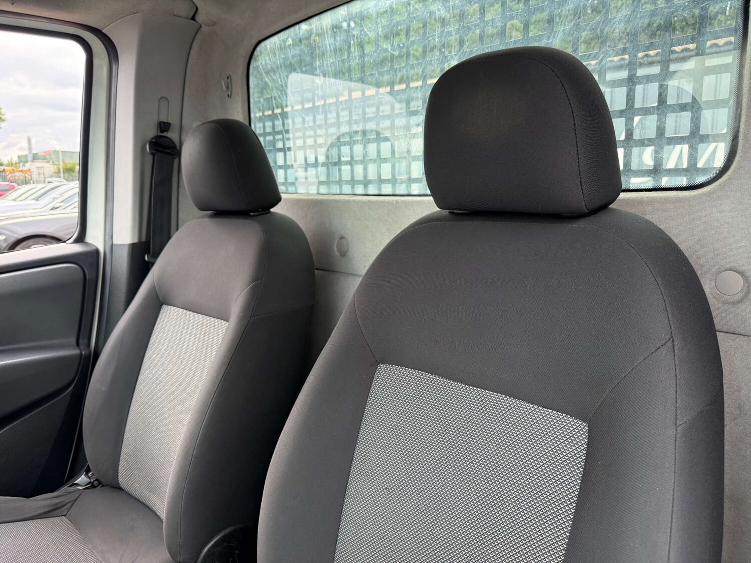 Used Fiat Doblo 2015 for sale - 76278060: Photo 41