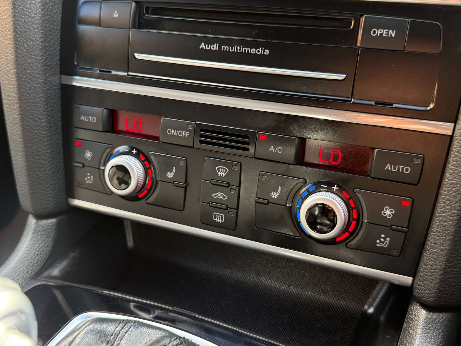 Used Audi Q7 2014 for sale - 76971060: Photo 38