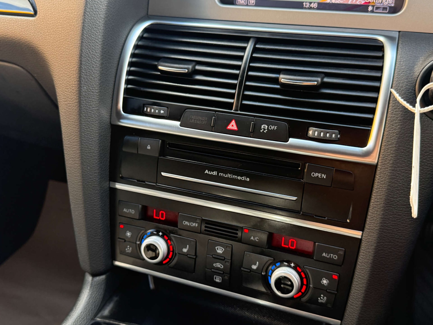 Used Audi Q7 2014 for sale - 76971060: Photo 40