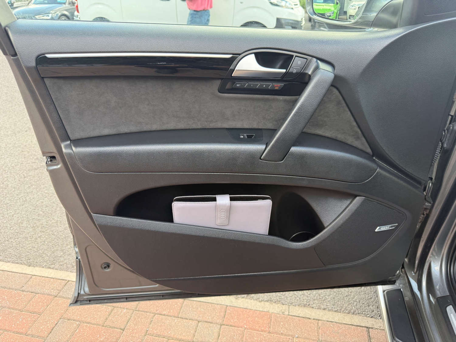 Used Audi Q7 2014 for sale - 76971060: Photo 57