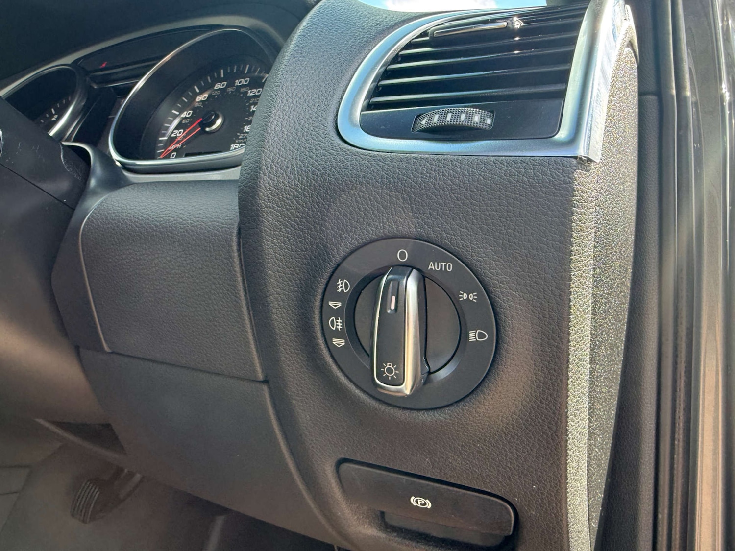 Used Audi Q7 2014 for sale - 76971060: Photo 68