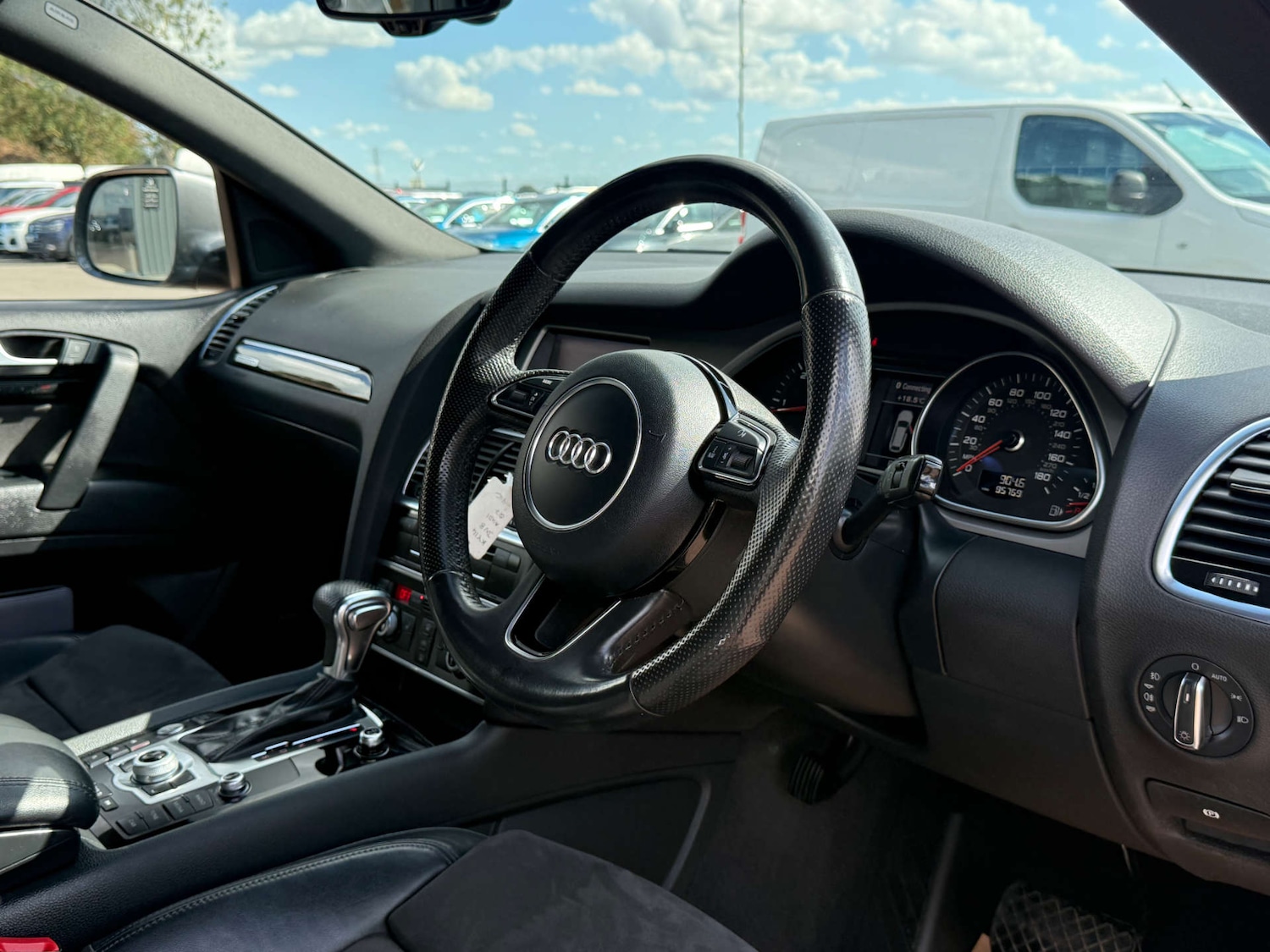 Used Audi Q7 2014 for sale - 76971060: Photo 71