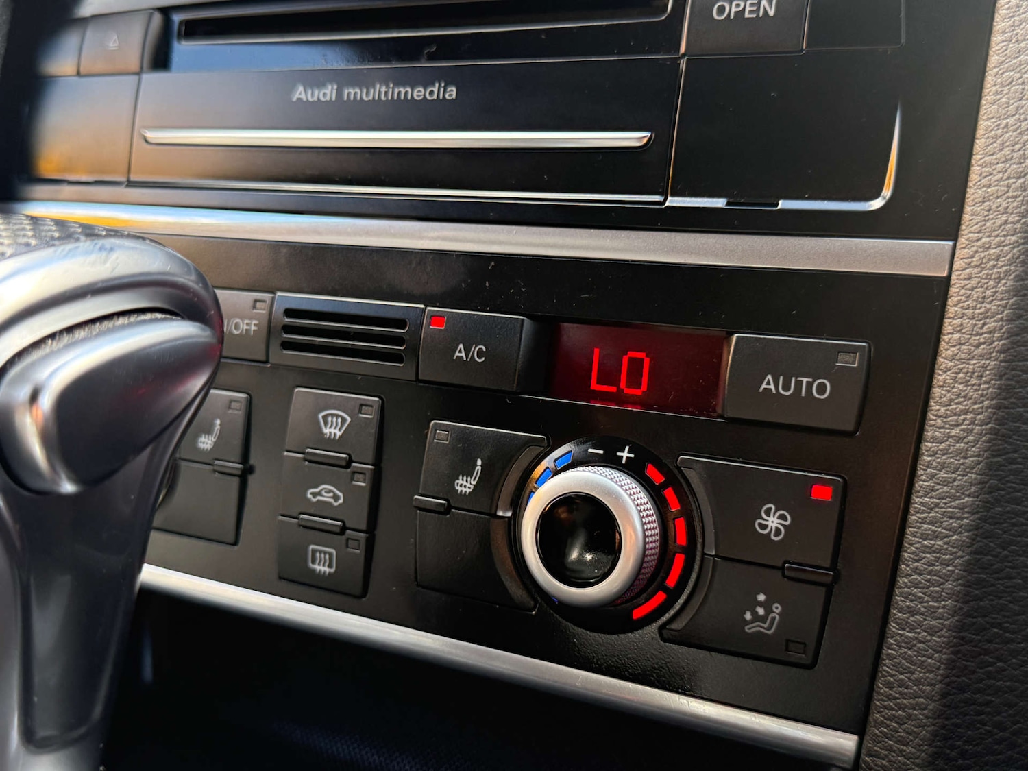 Used Audi Q7 2014 for sale - 76971060: Photo 82