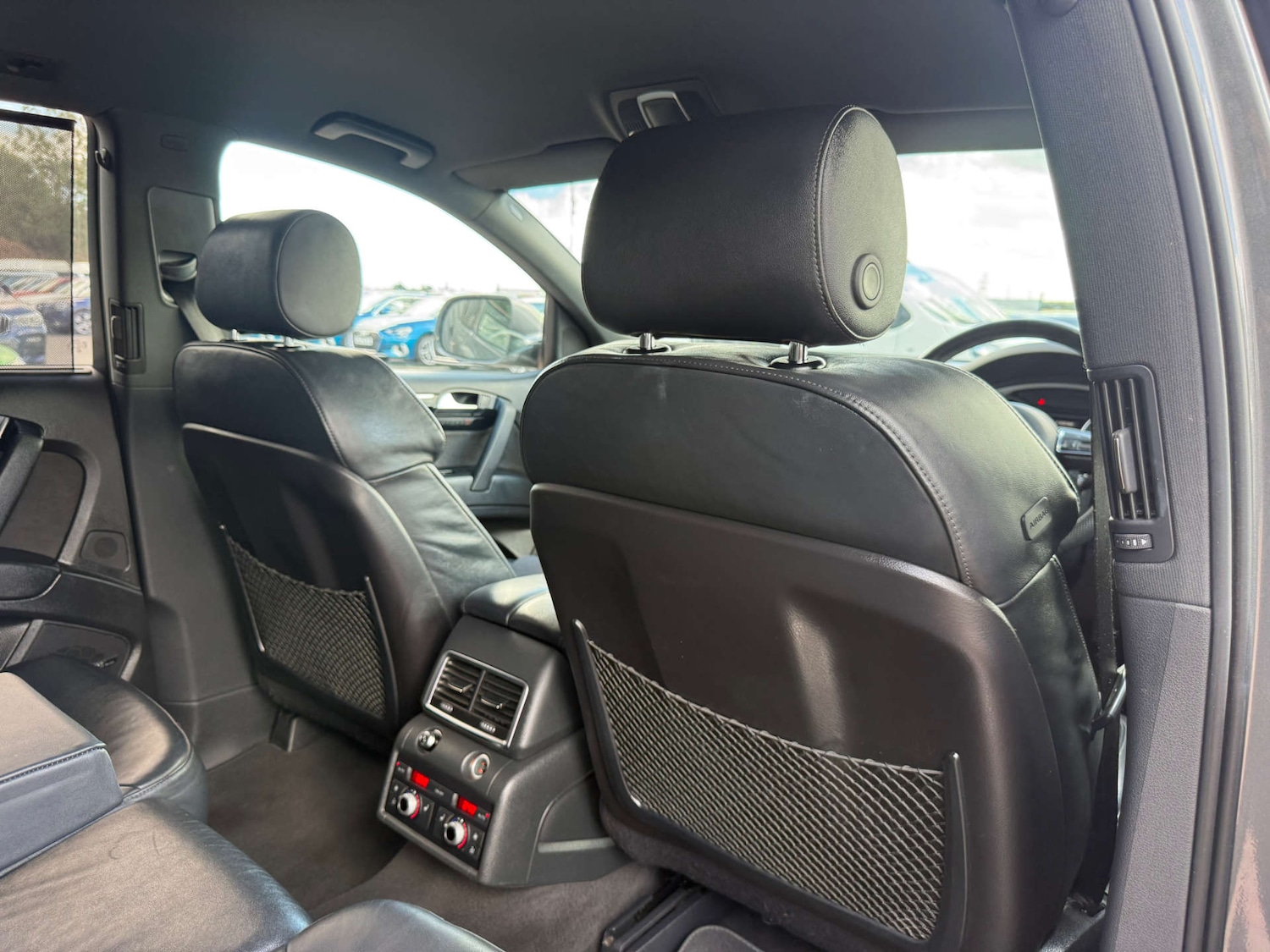 Used Audi Q7 2014 for sale - 76971060: Photo 94