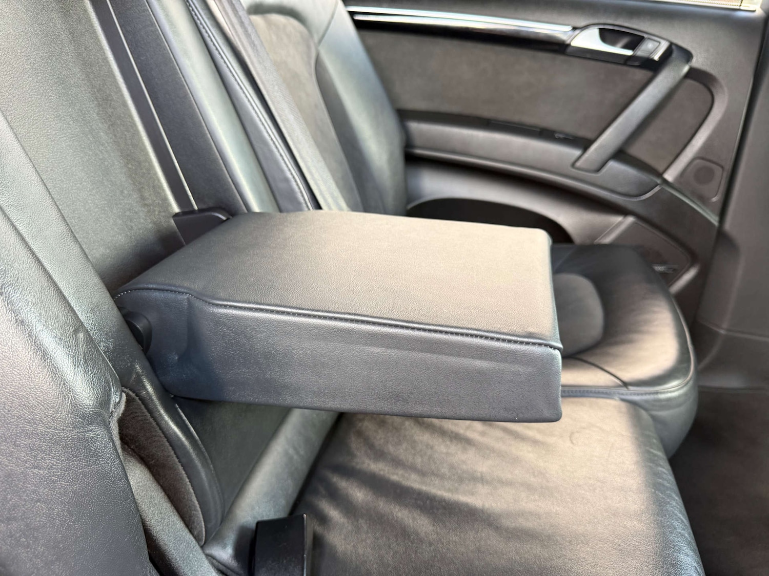 Used Audi Q7 2014 for sale - 76971060: Photo 97