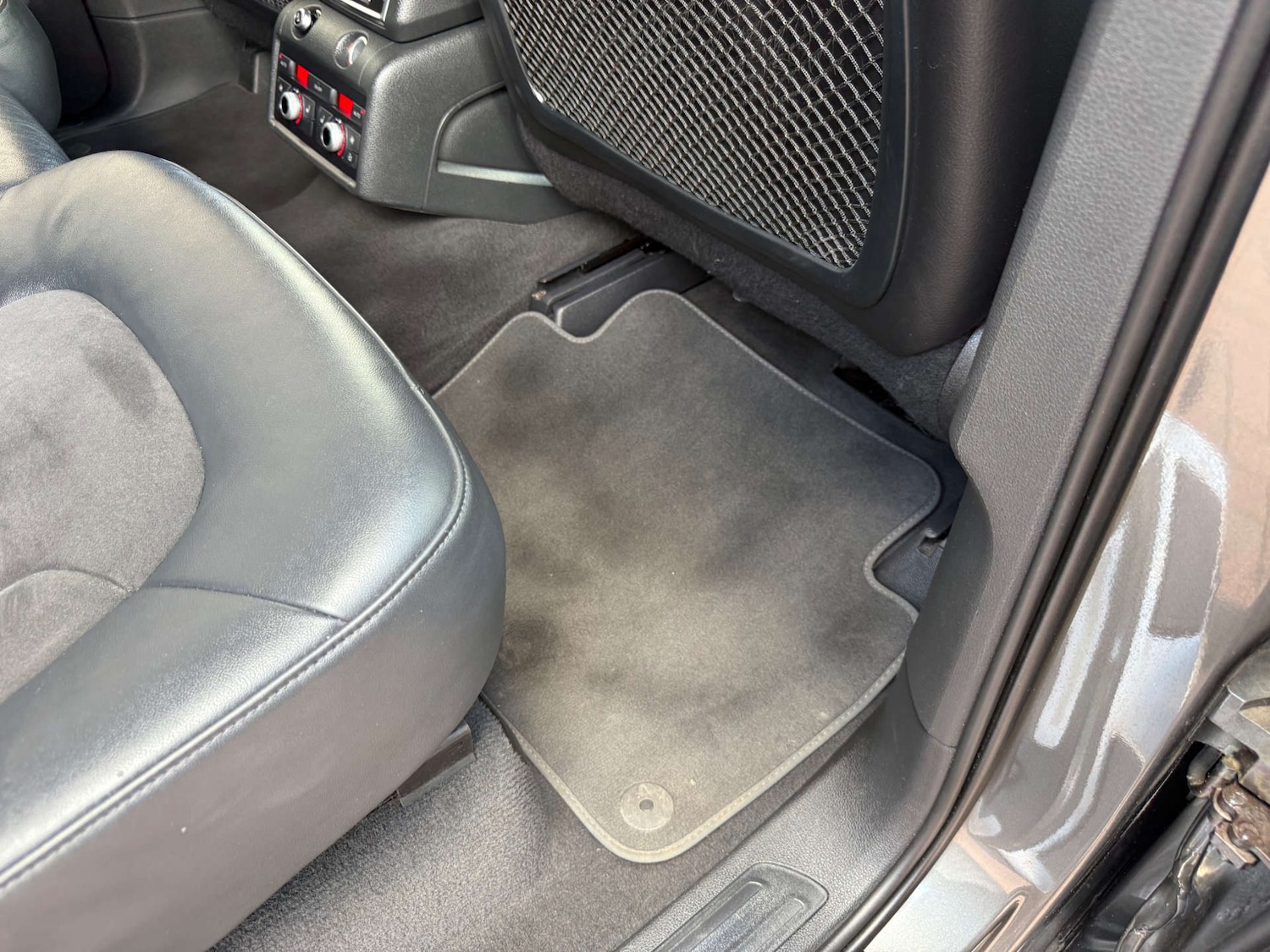 Used Audi Q7 2014 for sale - 76971060: Photo 99