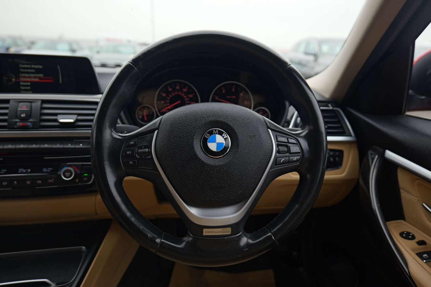 Used BMW 3 Series 2016 for sale - 76232981: Photo 34