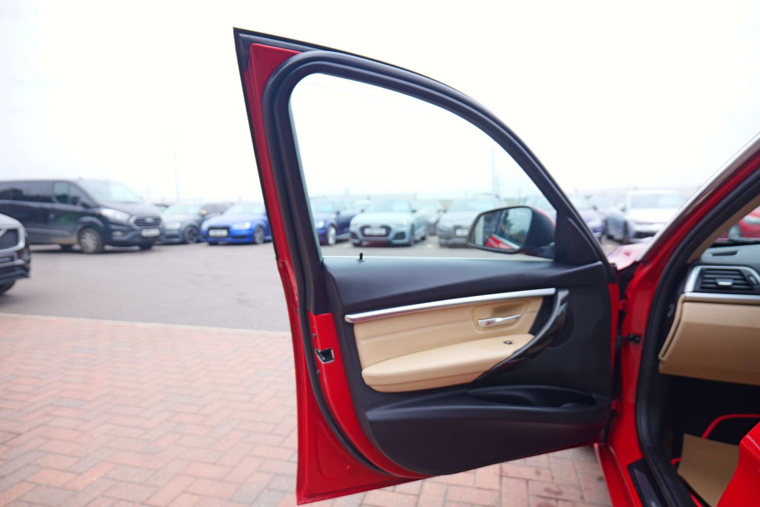 Used BMW 3 Series 2016 for sale - 76232981: Photo 92