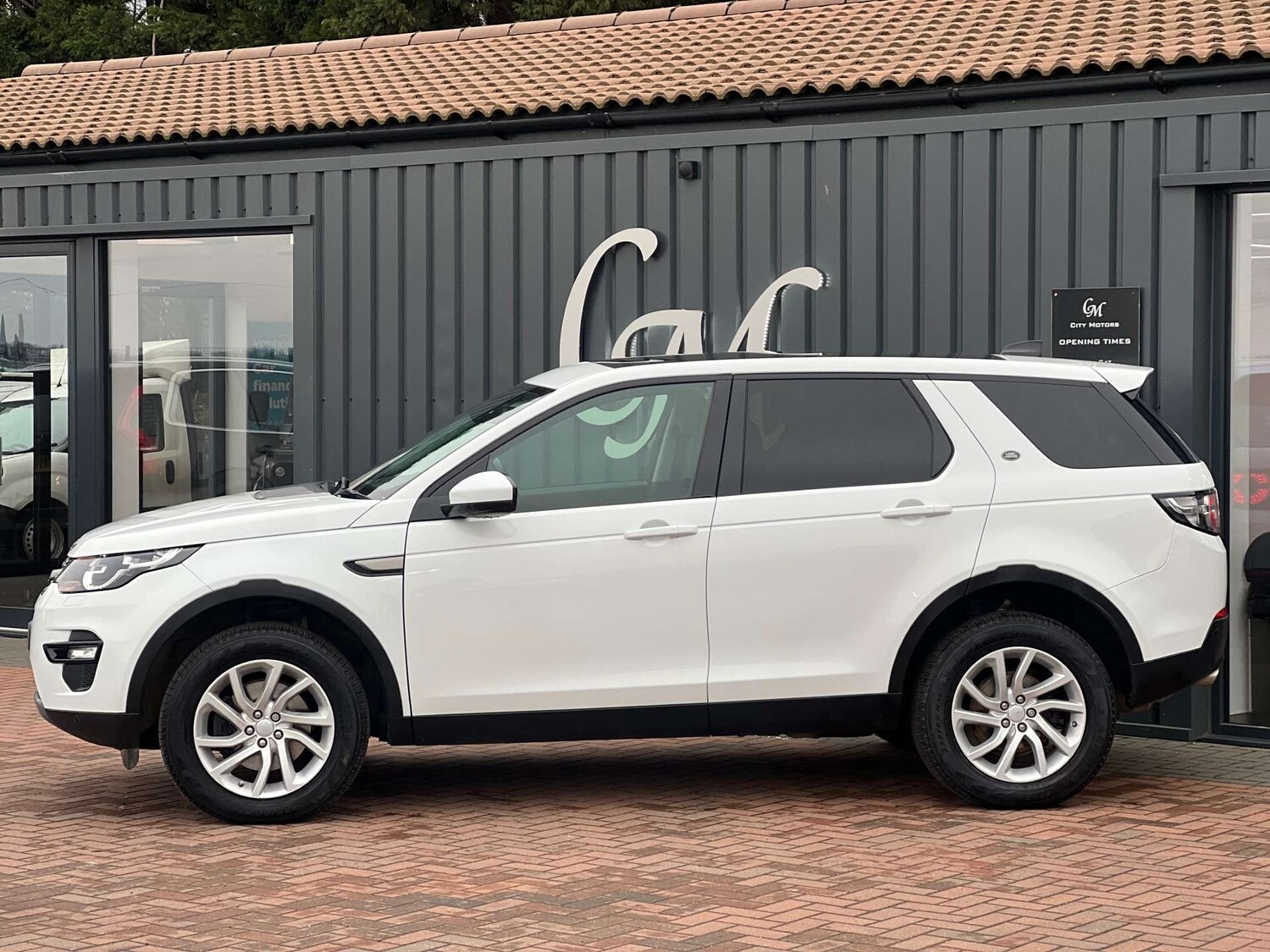 Used Land Rover Discovery Sport 2017 for sale - 77366805: Photo 12