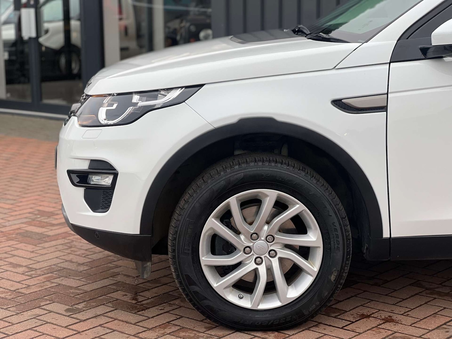 Used Land Rover Discovery Sport 2017 for sale - 77366805: Photo 13