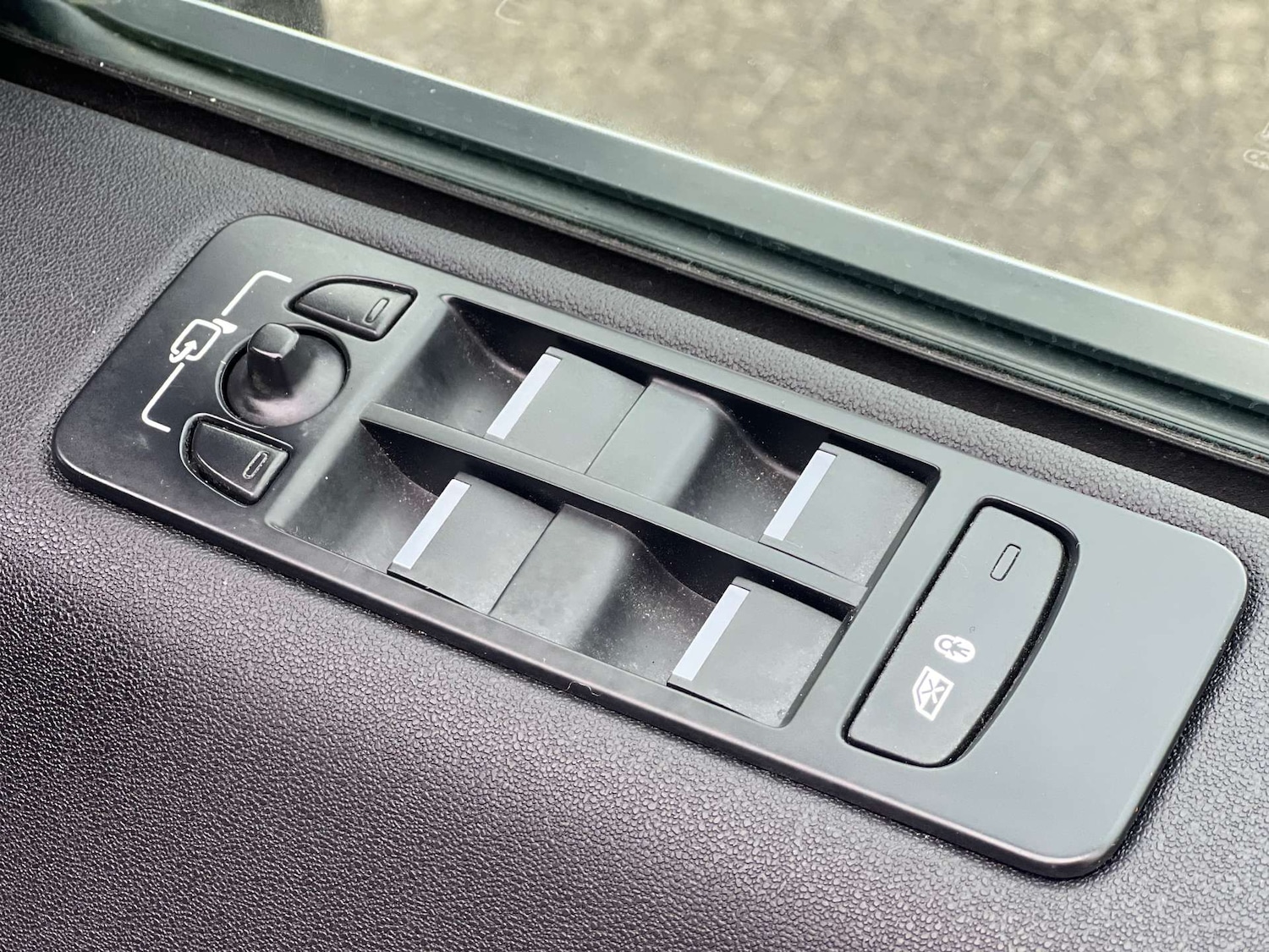 Used Land Rover Discovery Sport 2017 for sale - 77366805: Photo 17