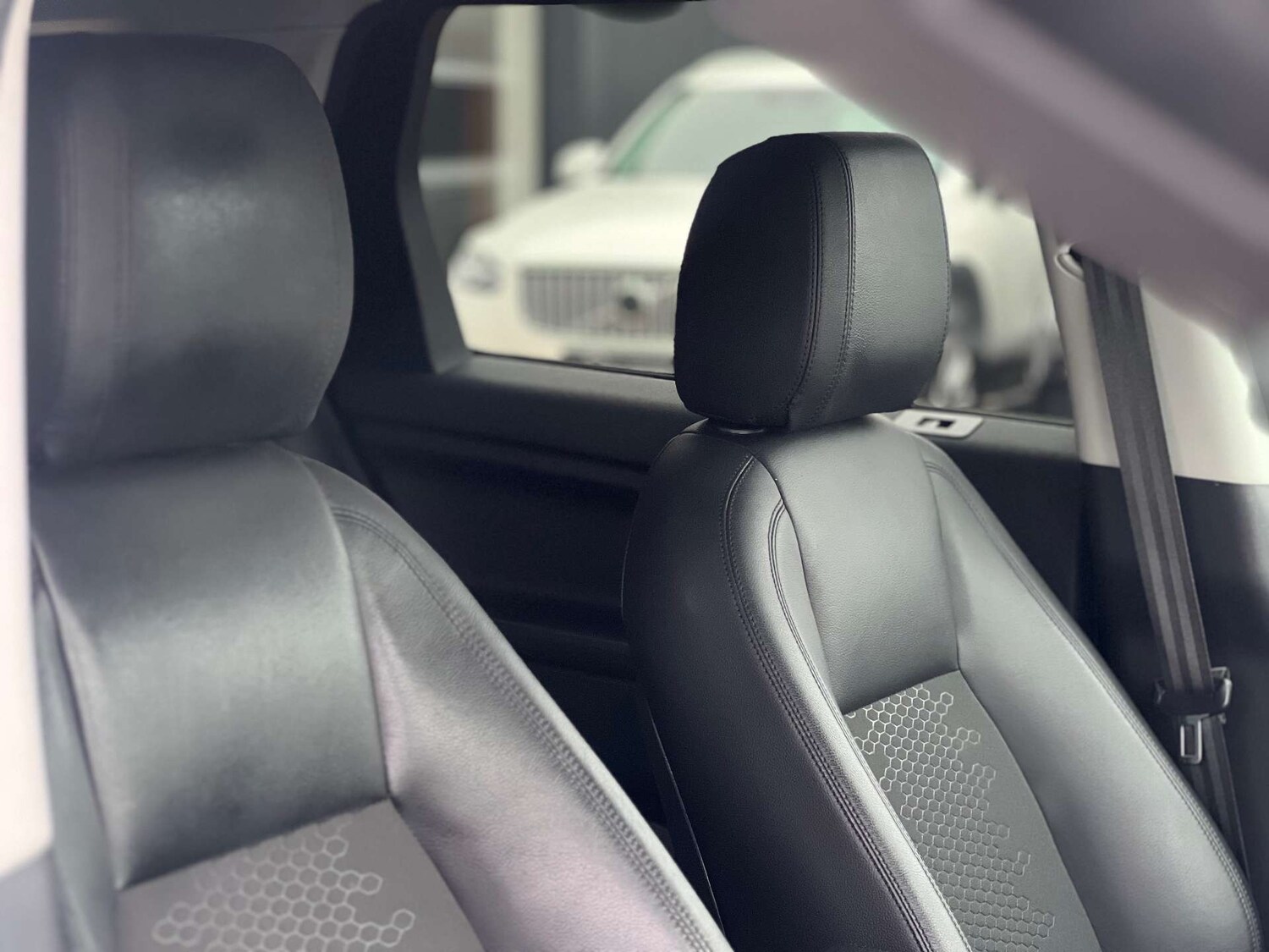 Used Land Rover Discovery Sport 2017 for sale - 77366805: Photo 18