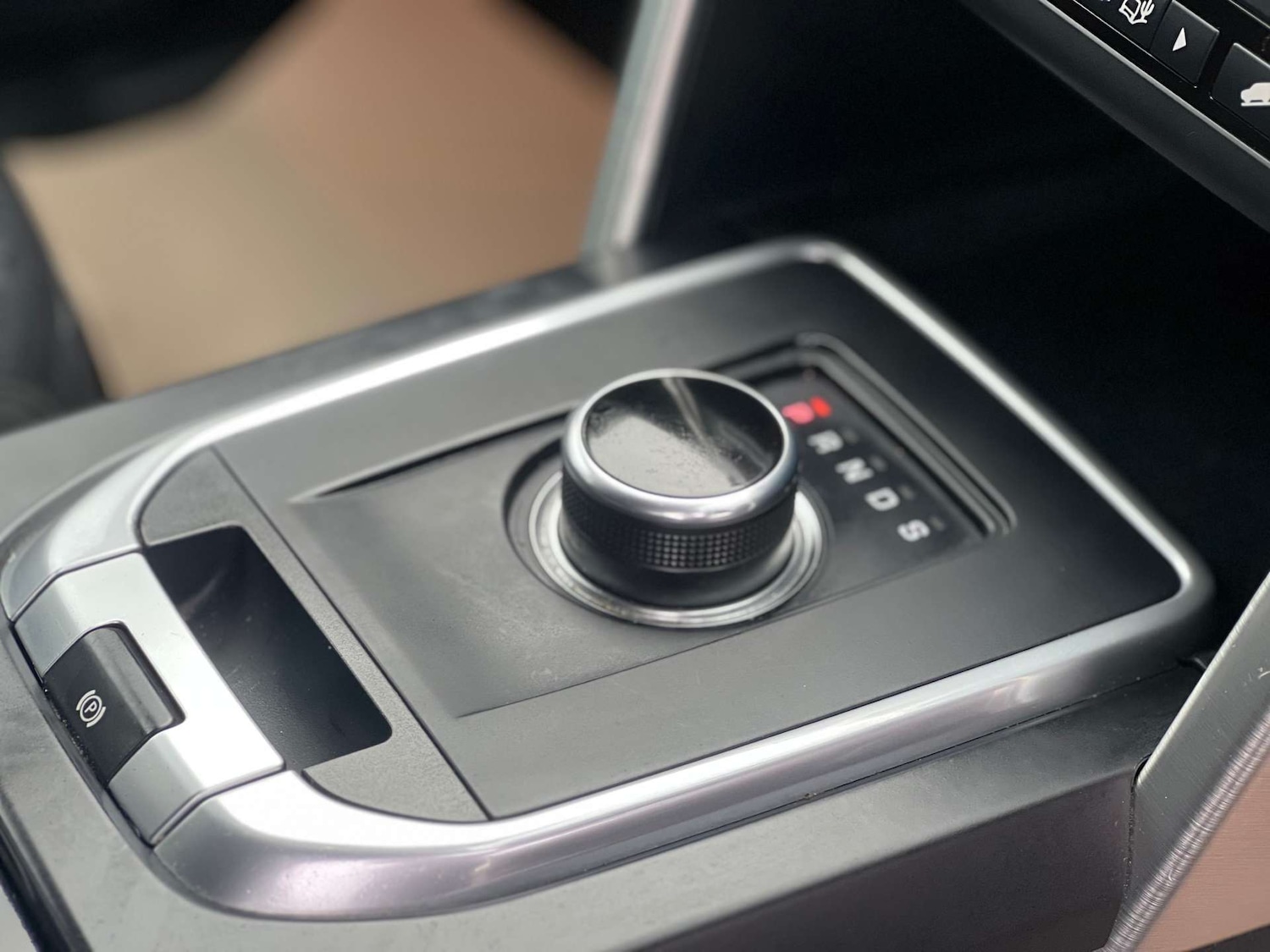 Used Land Rover Discovery Sport 2017 for sale - 77366805: Photo 25