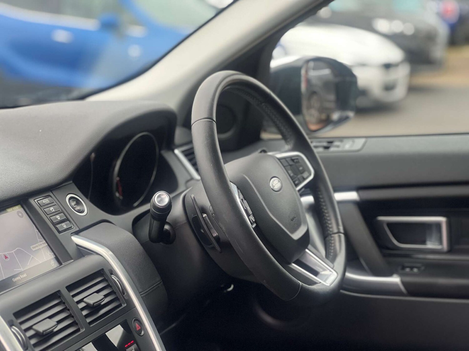 Used Land Rover Discovery Sport 2017 for sale - 77366805: Photo 52