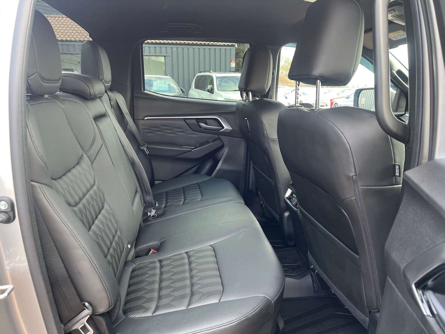 Used Isuzu D-Max 2025 for sale - 77653010: Photo 39