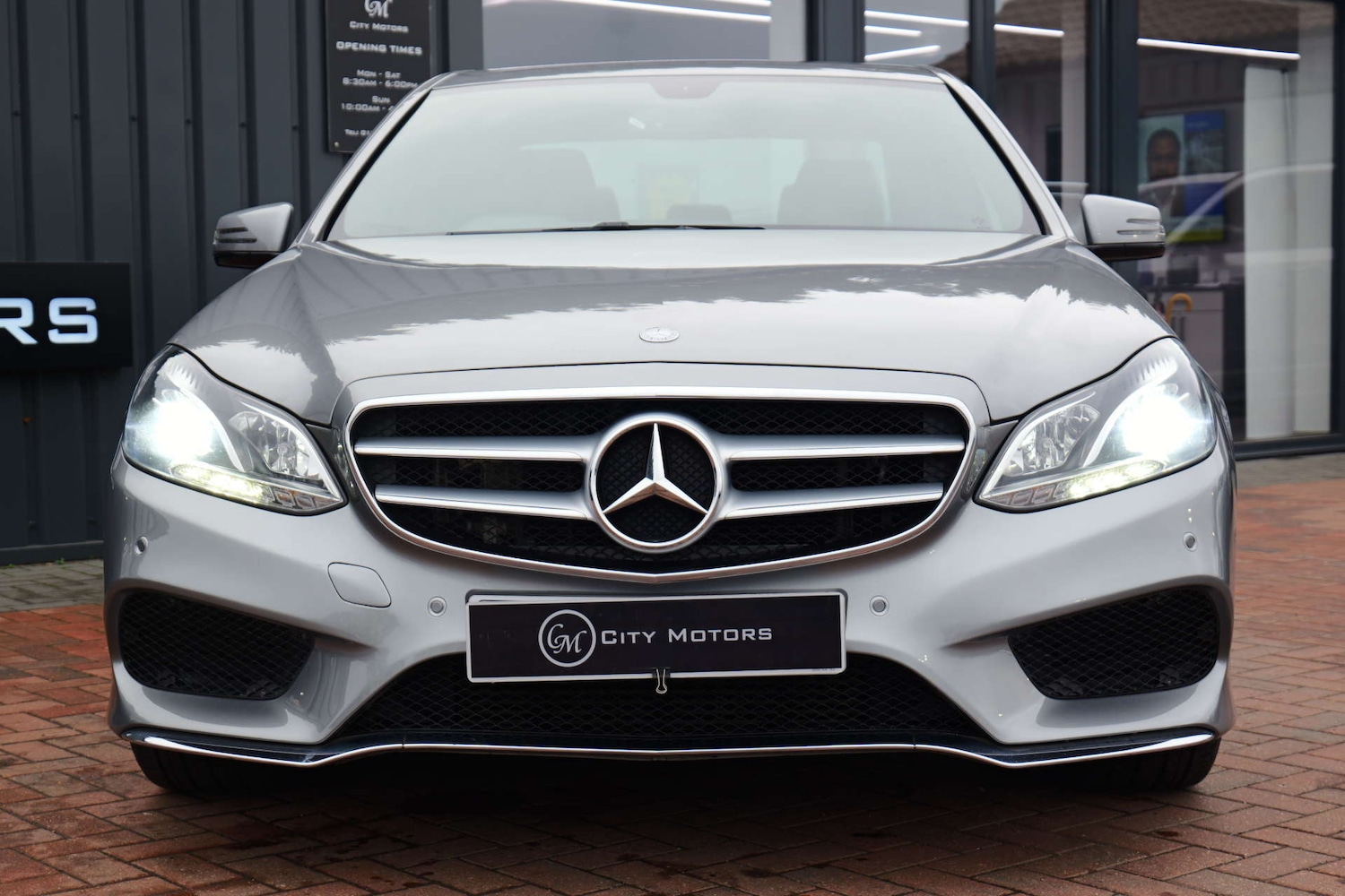 Used Mercedes-Benz E Class 2015 for sale - 76495869: Photo 3
