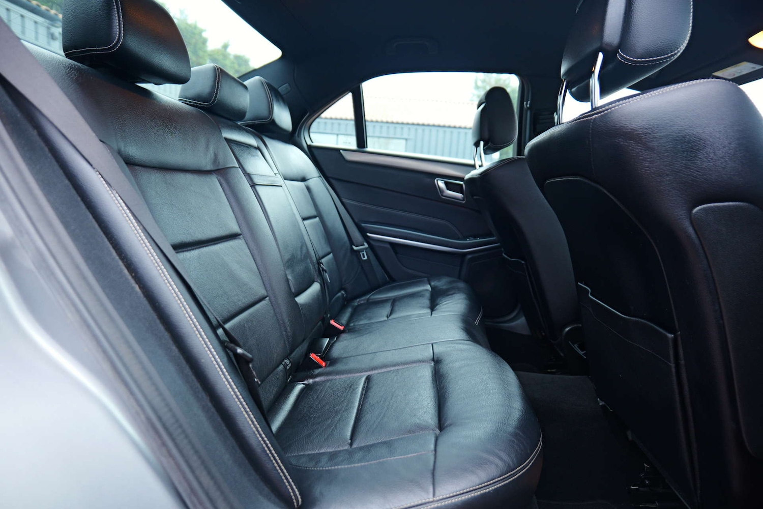 Used Mercedes-Benz E Class 2015 for sale - 76495869: Photo 32