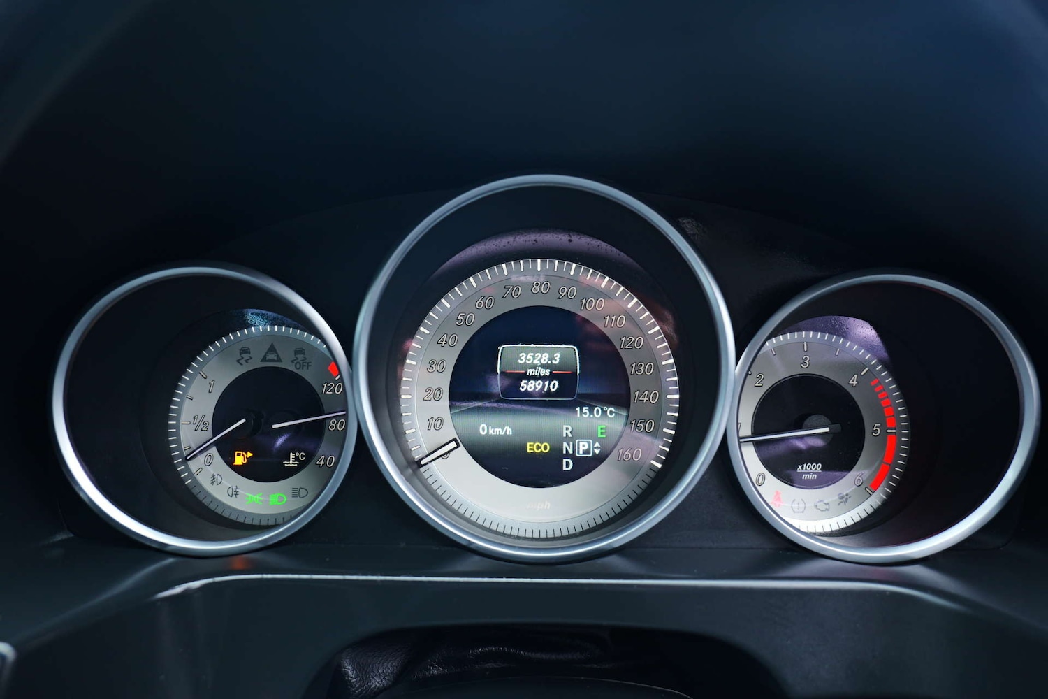 Used Mercedes-Benz E Class 2015 for sale - 76495869: Photo 35