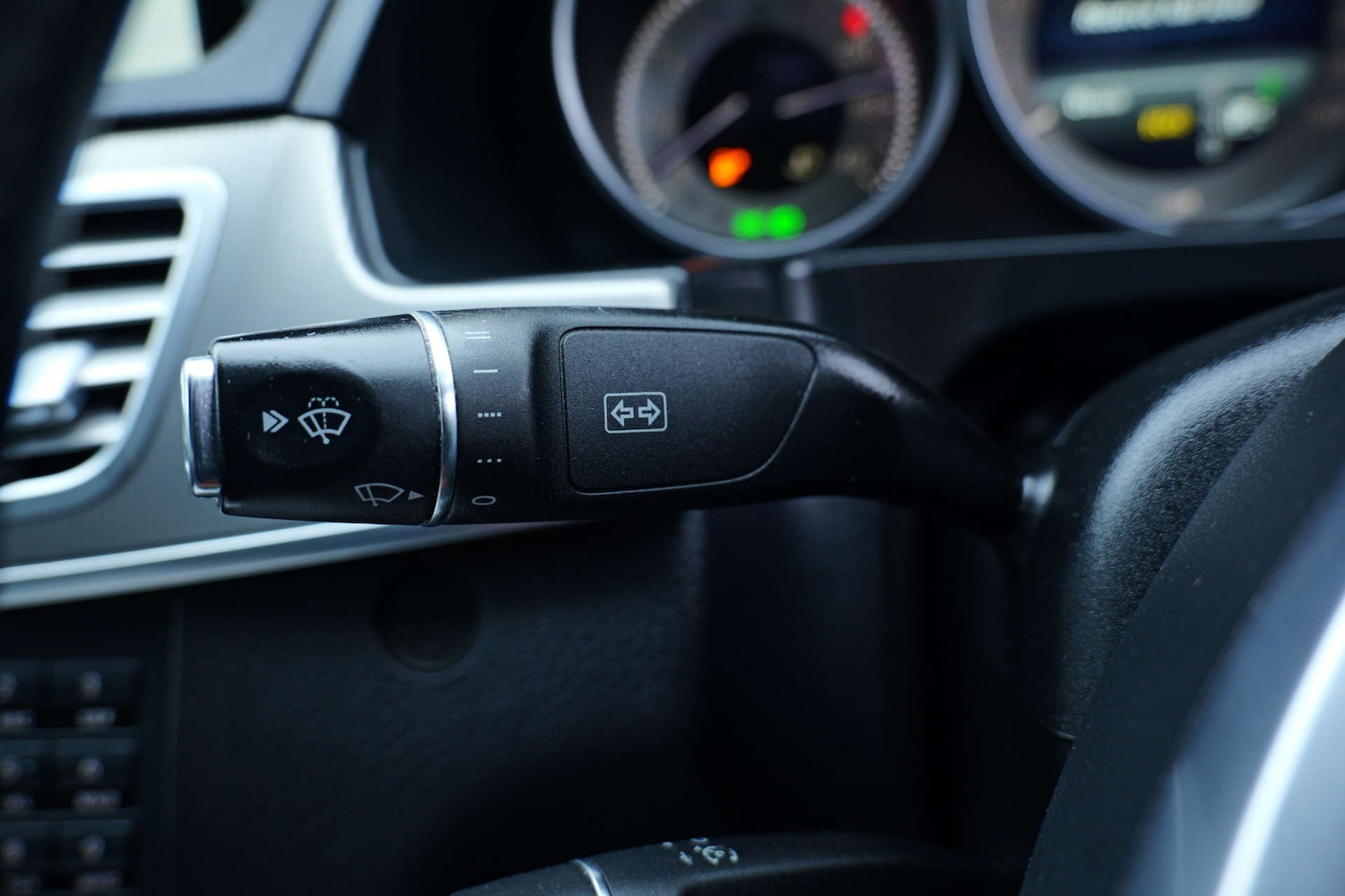 Used Mercedes-Benz E Class 2015 for sale - 76495869: Photo 38