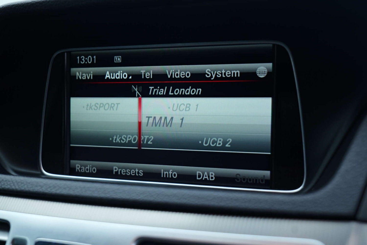 Used Mercedes-Benz E Class 2015 for sale - 76495869: Photo 42