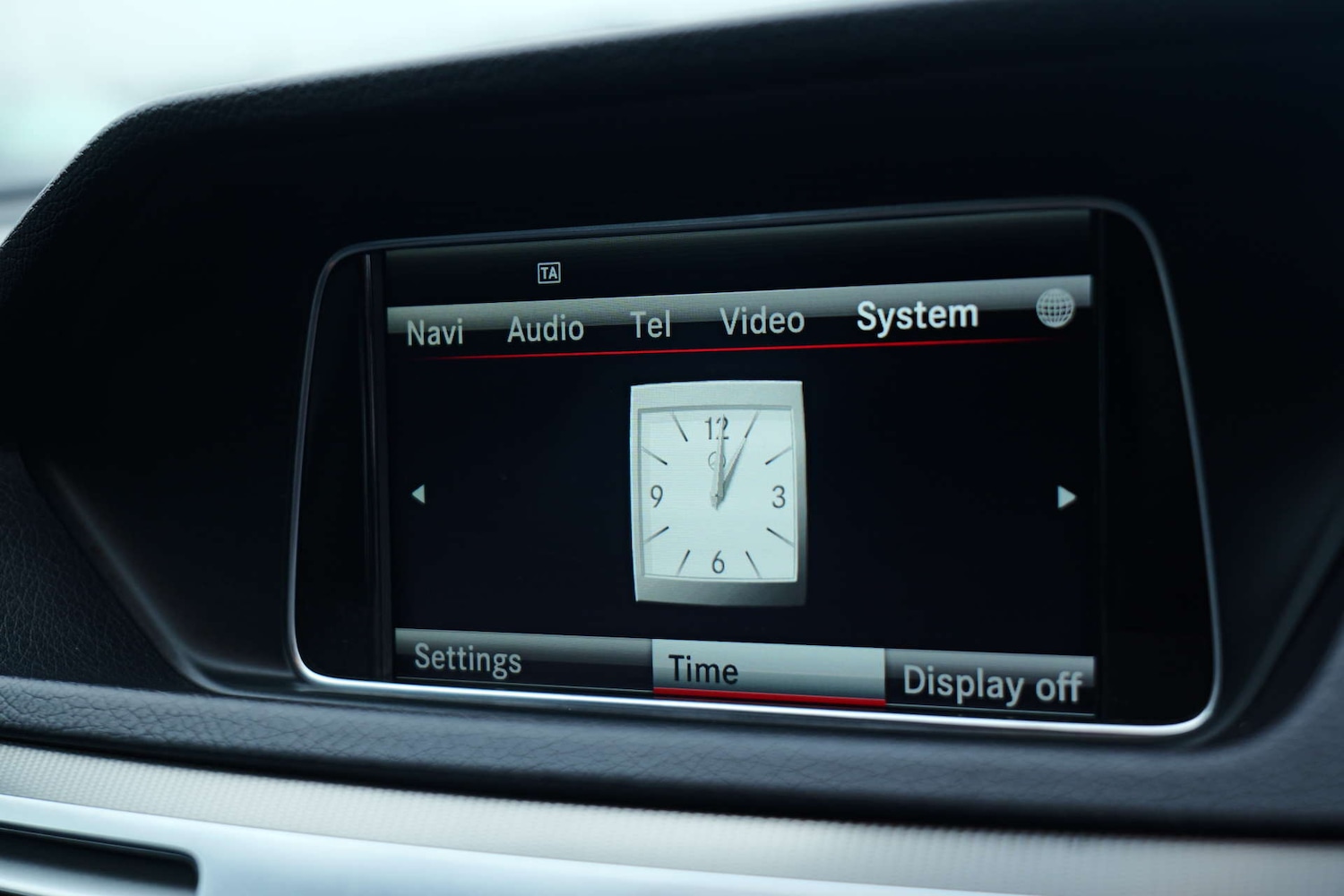 Used Mercedes-Benz E Class 2015 for sale - 76495869: Photo 54