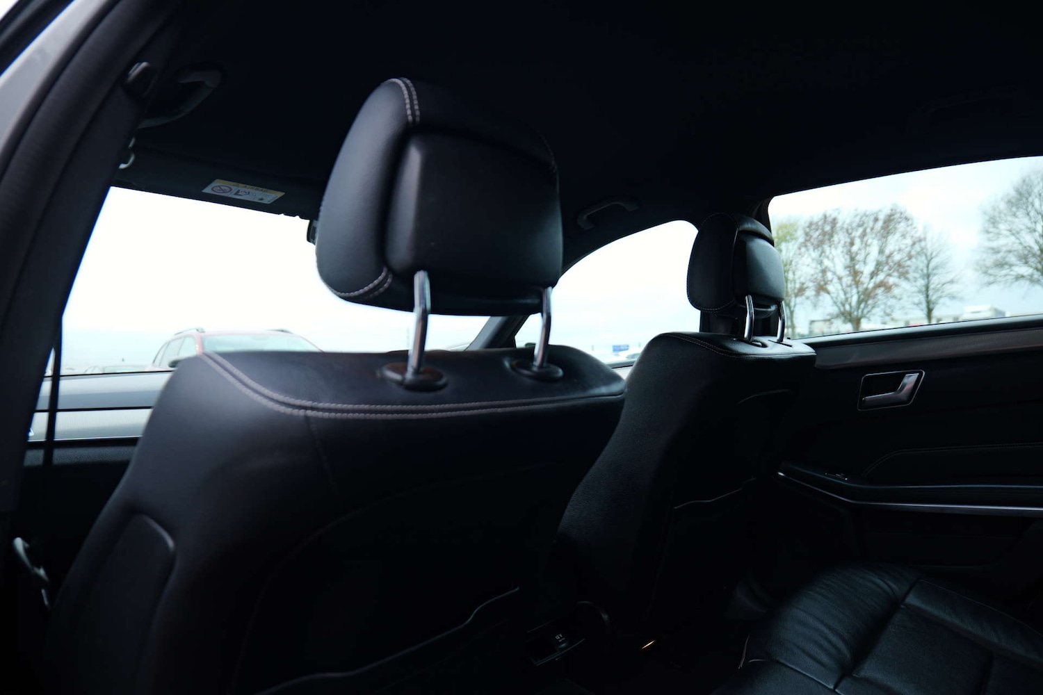 Used Mercedes-Benz E Class 2015 for sale - 76495869: Photo 66