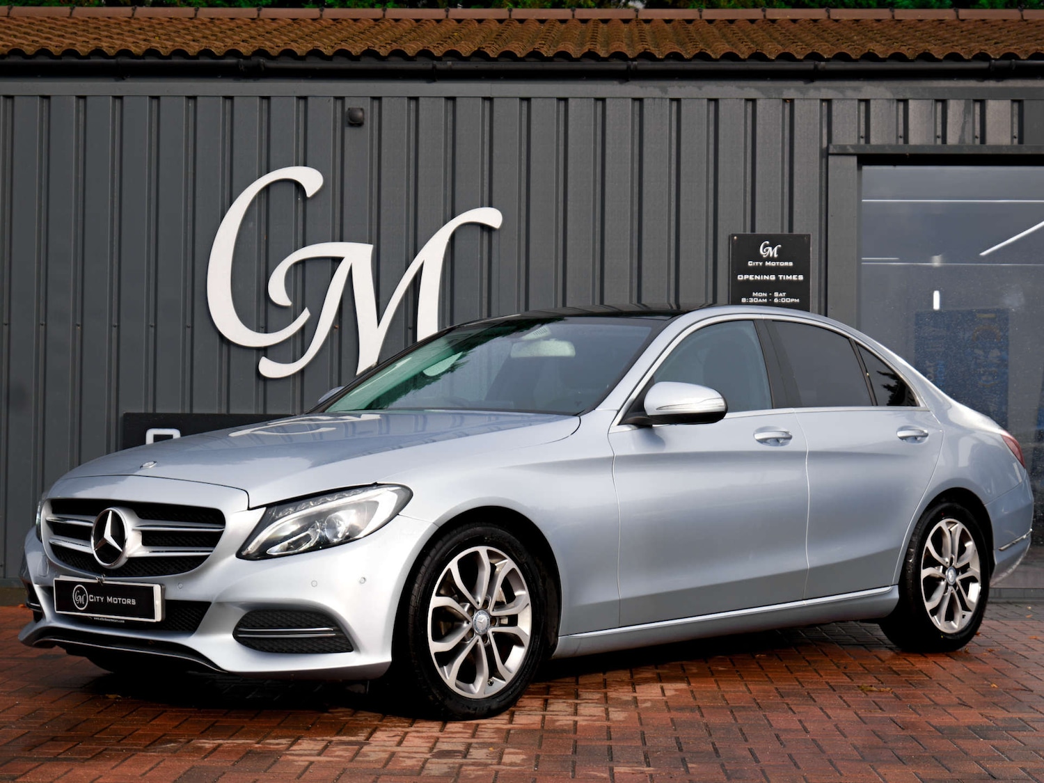 Used Mercedes-Benz C Class 2014 for sale - 76367352: Photo 1