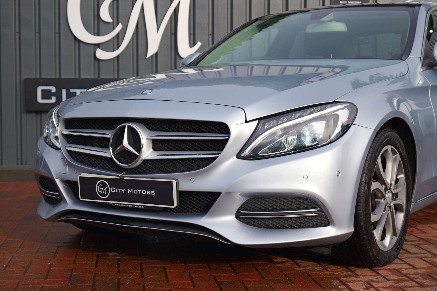 Used Mercedes-Benz C Class 2014 for sale - 76367352: Photo 2