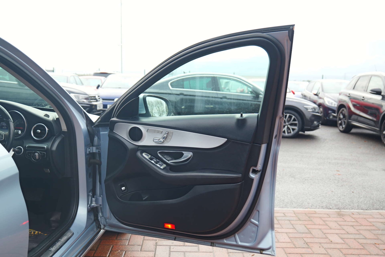 Used Mercedes-Benz C Class 2014 for sale - 76367352: Photo 24