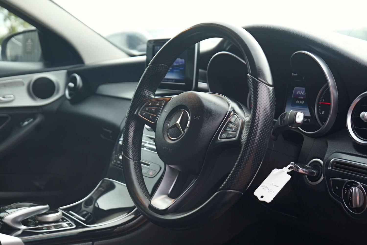 Used Mercedes-Benz C Class 2014 for sale - 76367352: Photo 30