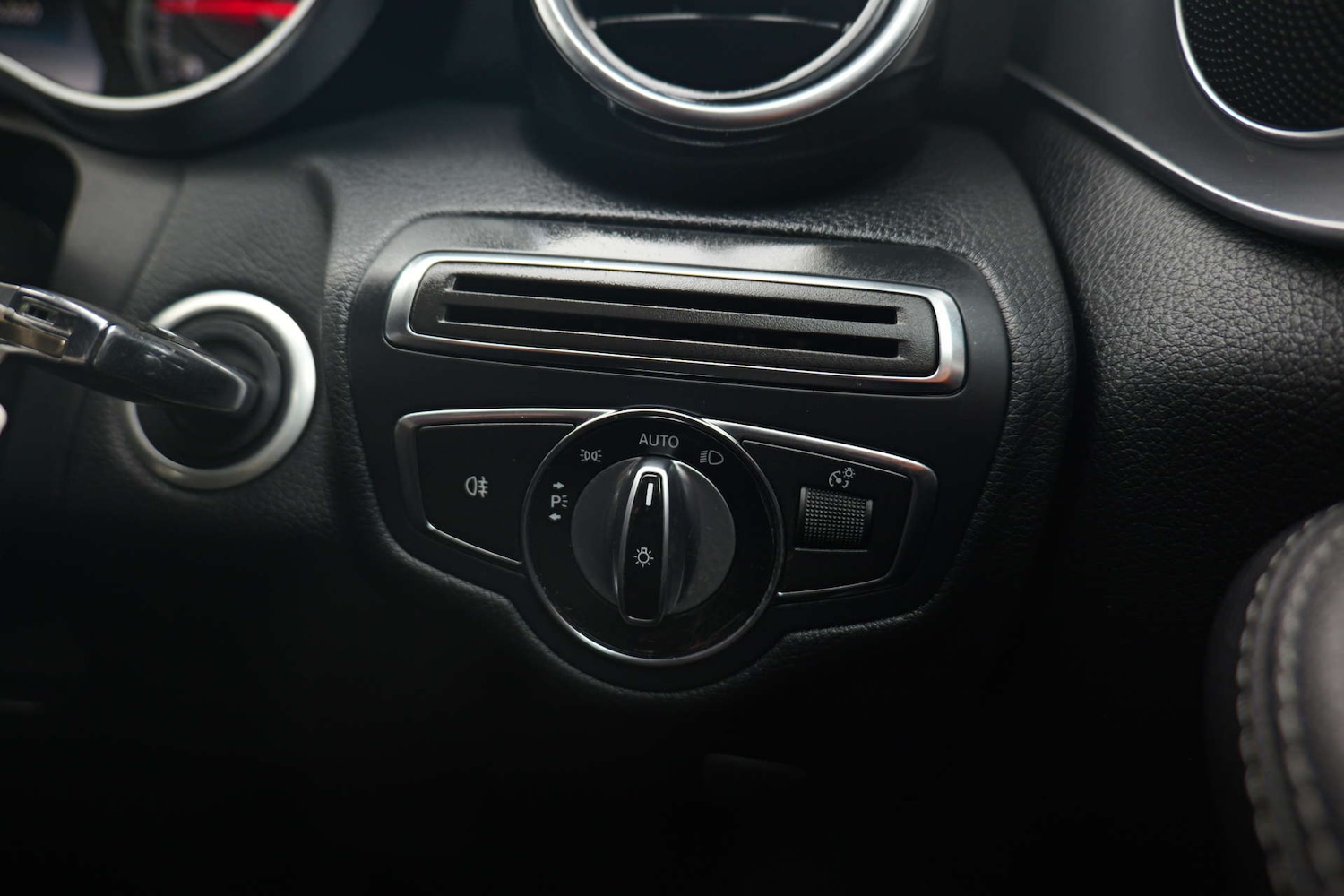 Used Mercedes-Benz C Class 2014 for sale - 76367352: Photo 33