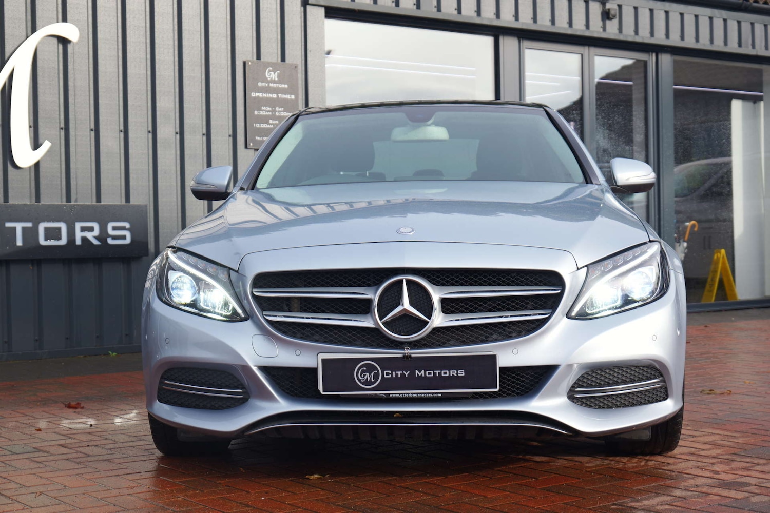 Used Mercedes-Benz C Class 2014 for sale - 76367352: Photo 4