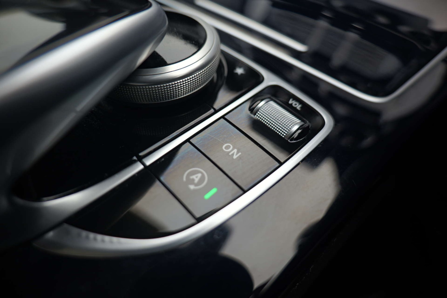 Used Mercedes-Benz C Class 2014 for sale - 76367352: Photo 43