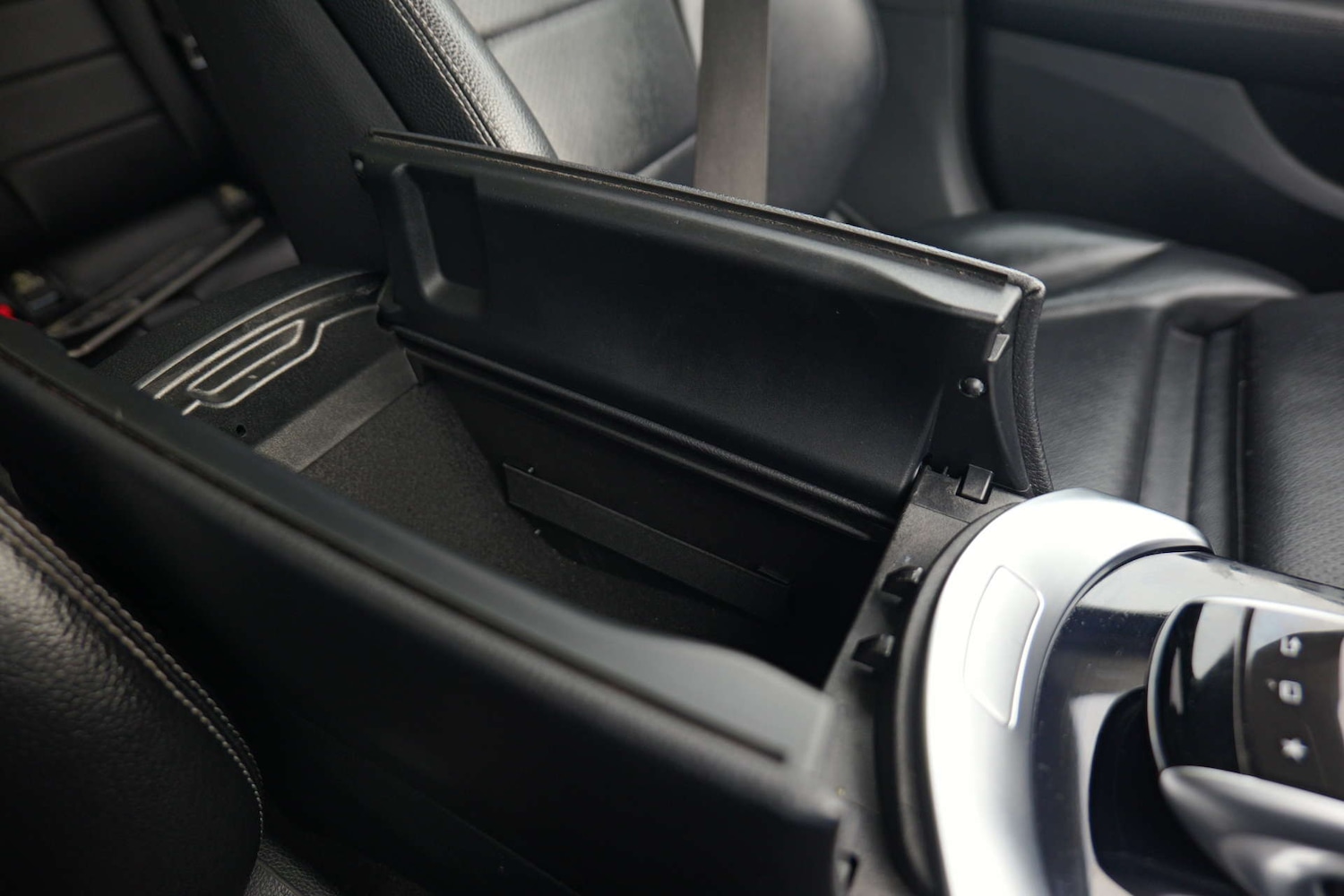 Used Mercedes-Benz C Class 2014 for sale - 76367352: Photo 46