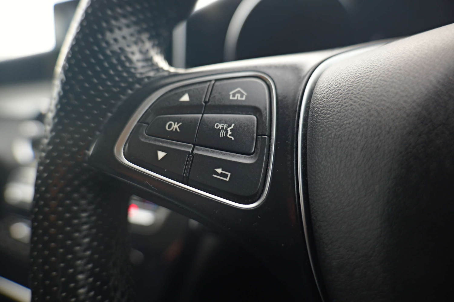 Used Mercedes-Benz C Class 2014 for sale - 76367352: Photo 48