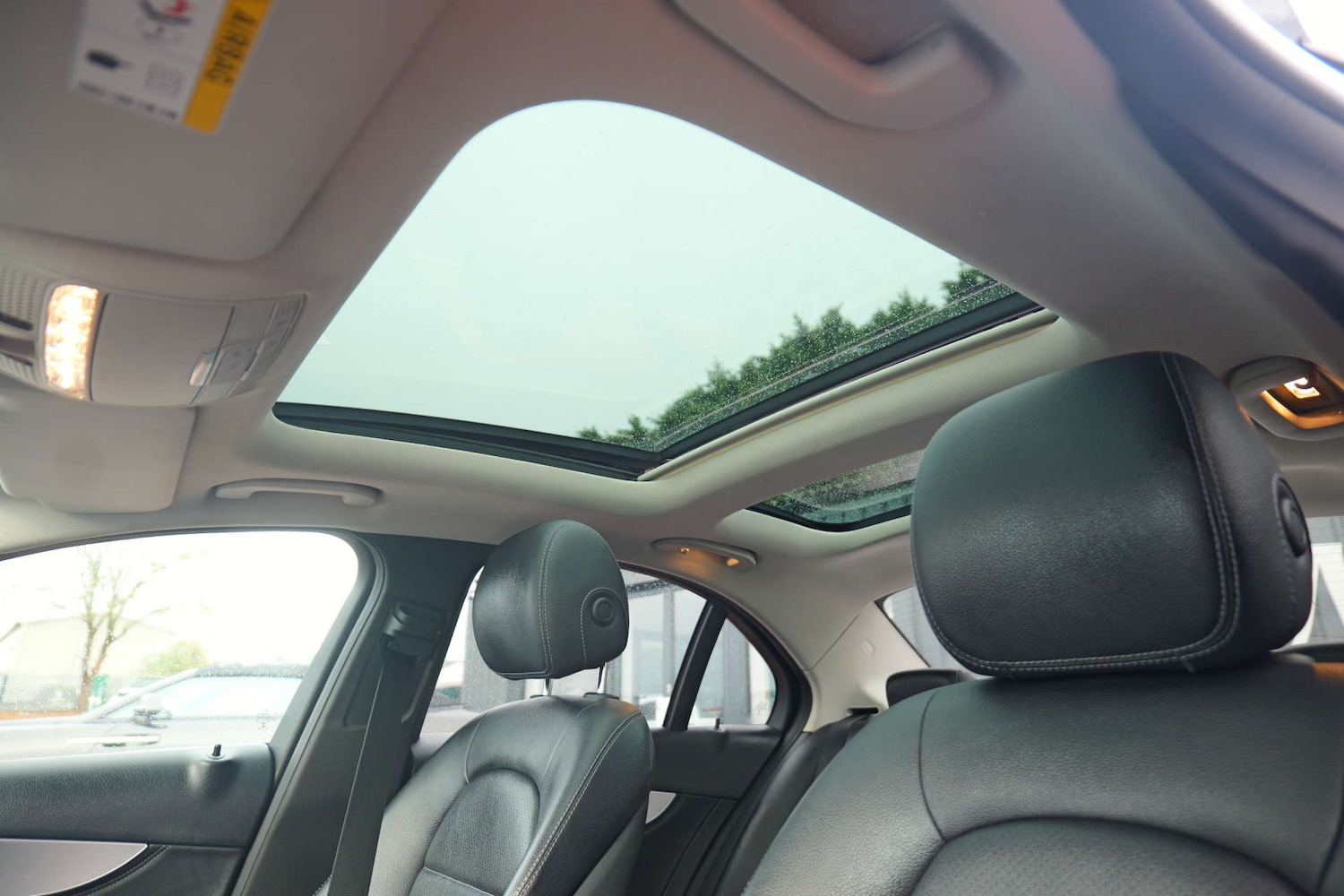 Used Mercedes-Benz C Class 2014 for sale - 76367352: Photo 80