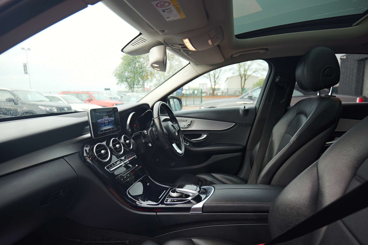 Used Mercedes-Benz C Class 2014 for sale - 76367352: Photo 81