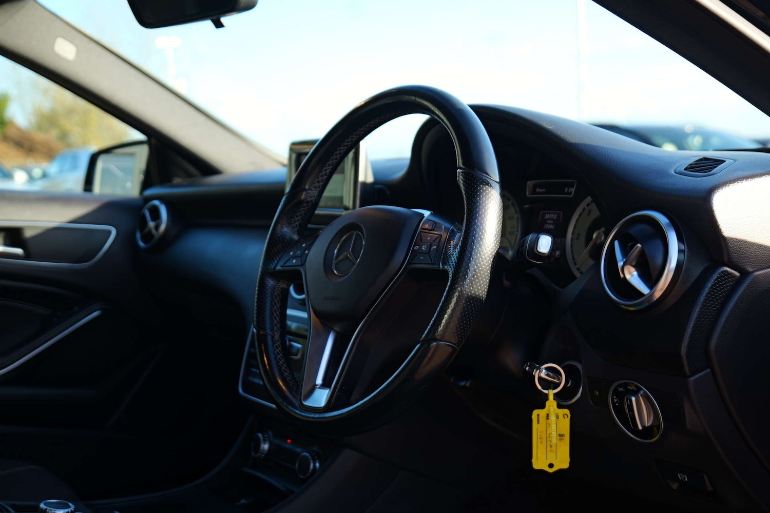 Used Mercedes-Benz A-Class 2014 for sale - 76547270: Photo 24