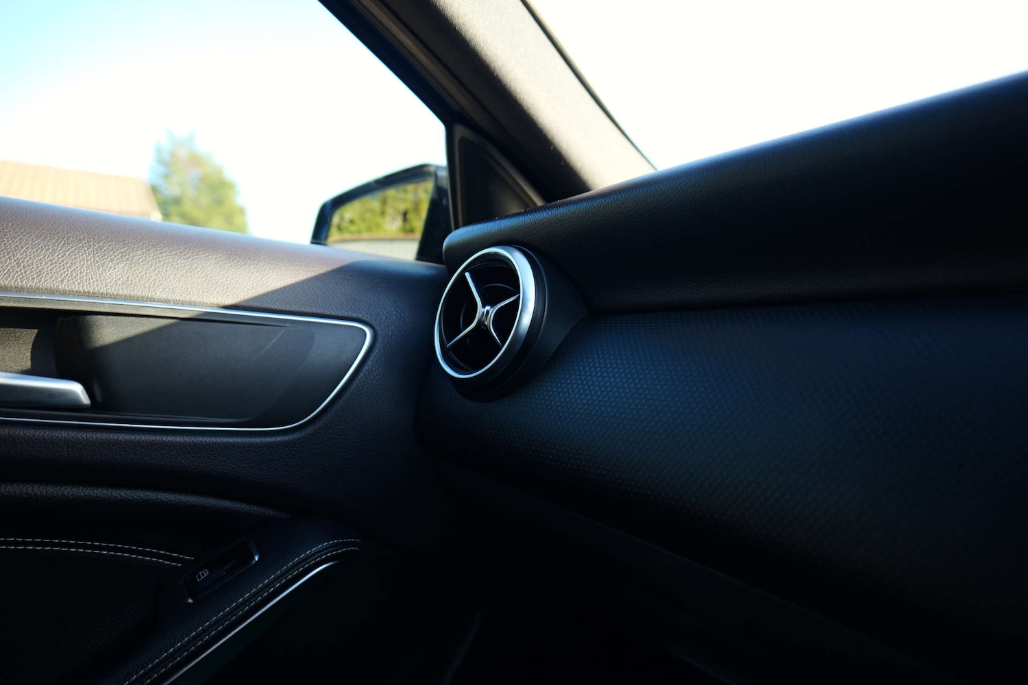 Used Mercedes-Benz A-Class 2014 for sale - 76547270: Photo 35