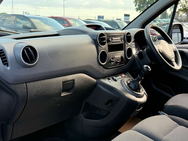Used Peugeot Partner 2018 for sale - 74707849: Photo 20