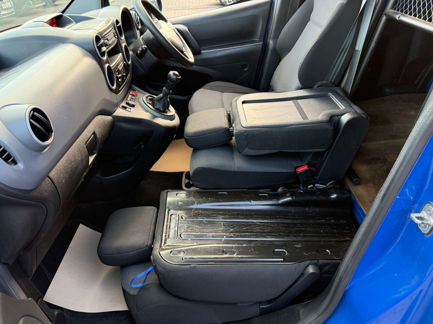 Vehicle 21