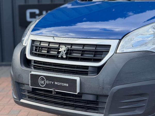 Used Peugeot Partner 2018 for sale - 74707849: Photo 24