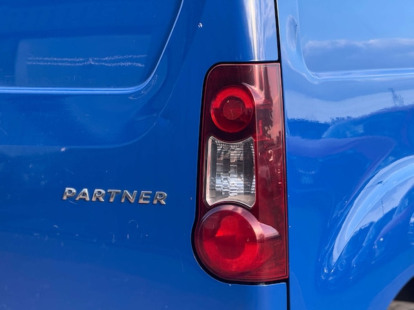 Used Peugeot Partner 2018 for sale - 74707849: Photo 32