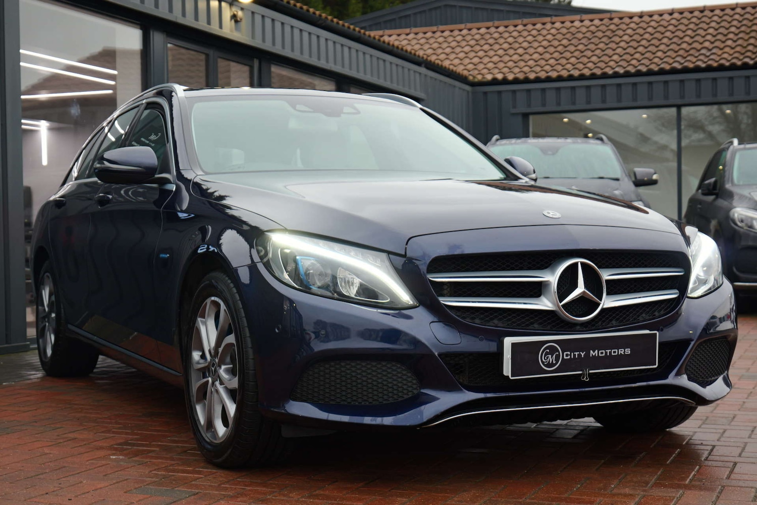 Used Mercedes-Benz C Class 2017 for sale - 77170357: Photo 4