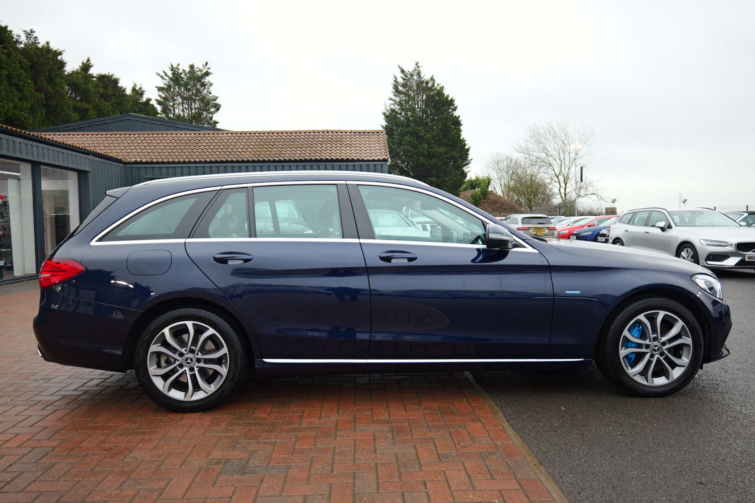 Used Mercedes-Benz C Class 2017 for sale - 77170357: Photo 5