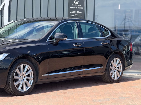 Used Volvo S90 2017 for sale - 75556377: Photo 2