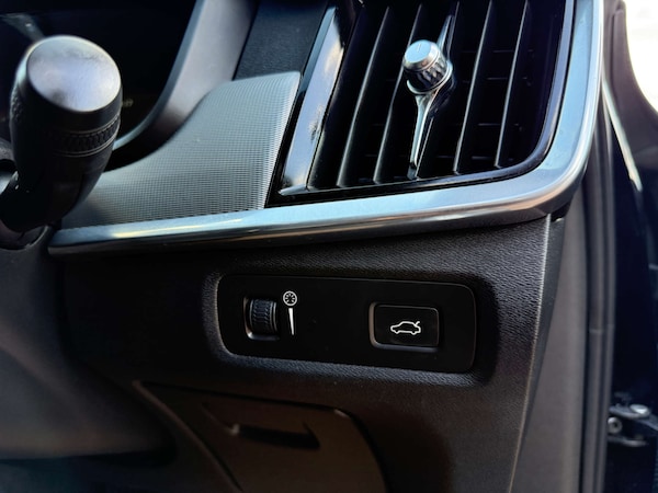 Used Volvo S90 2017 for sale - 75556377: Photo 57