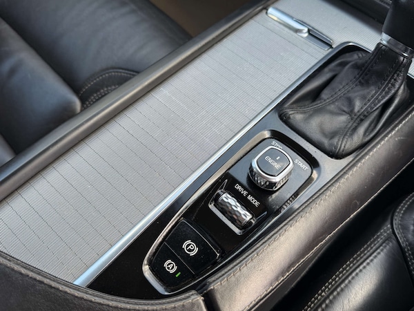 Used Volvo S90 2017 for sale - 75556377: Photo 74