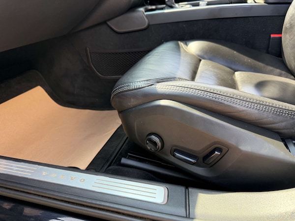 Used Volvo S90 2017 for sale - 75556377: Photo 86